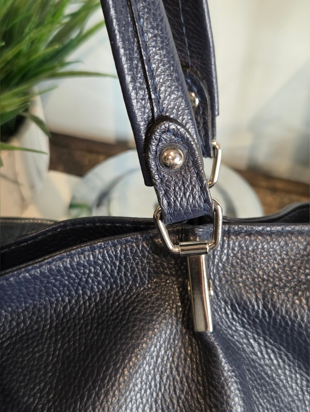 Sofia Cordoni Navy Italian Leather Bag - Picture 9 of 16
